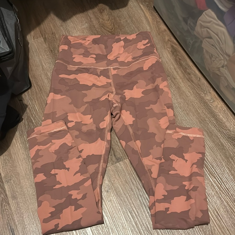 Lululemon Wunder Train